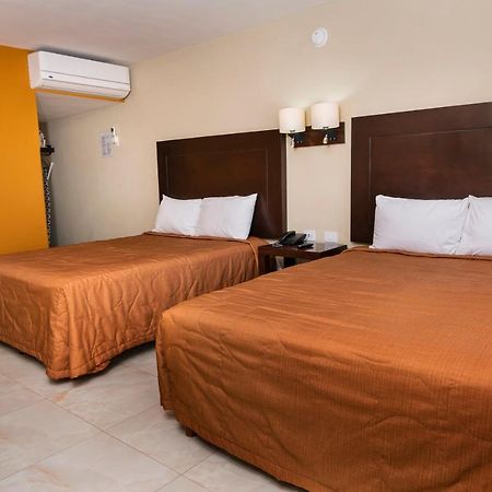 El Camino Hotel & Suites Heroica Caborca Bagian luar foto