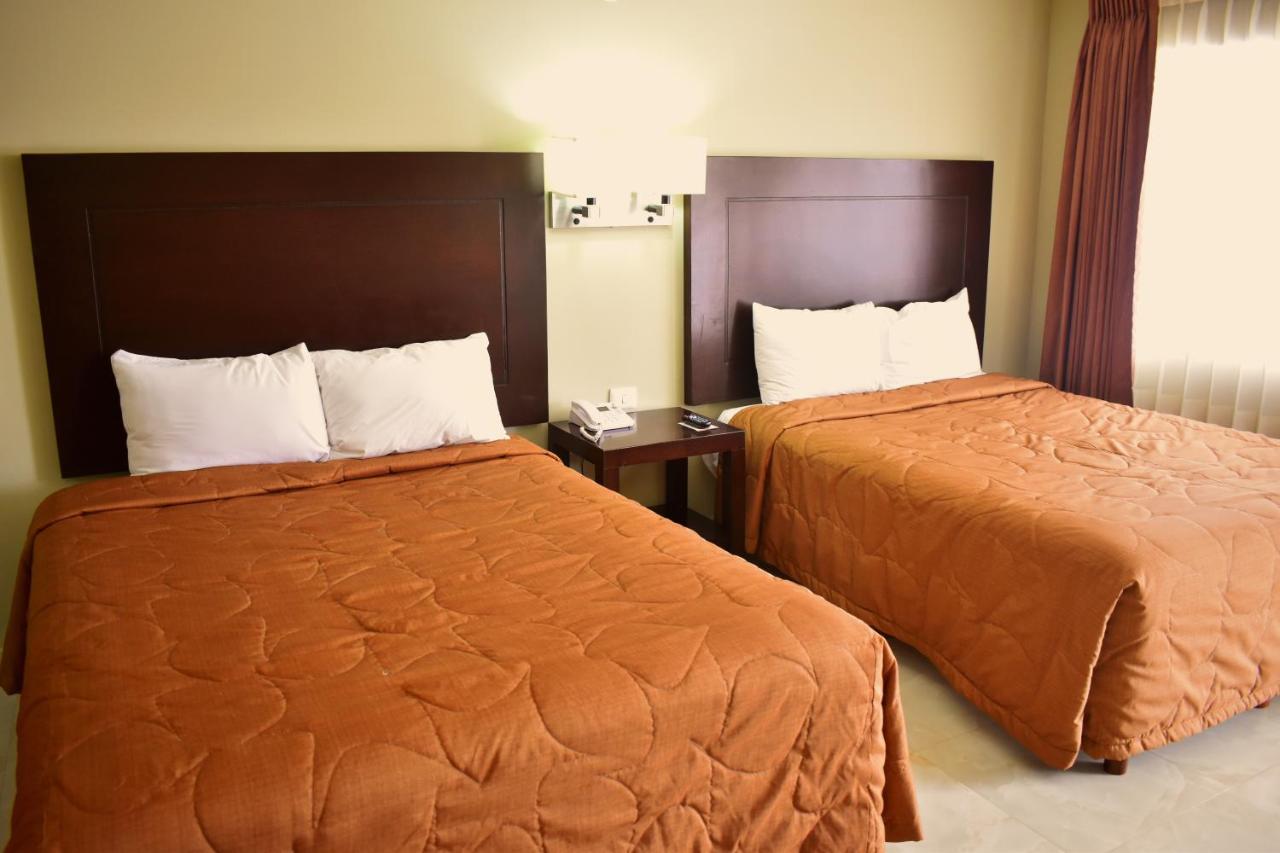 El Camino Hotel & Suites Heroica Caborca Bagian luar foto