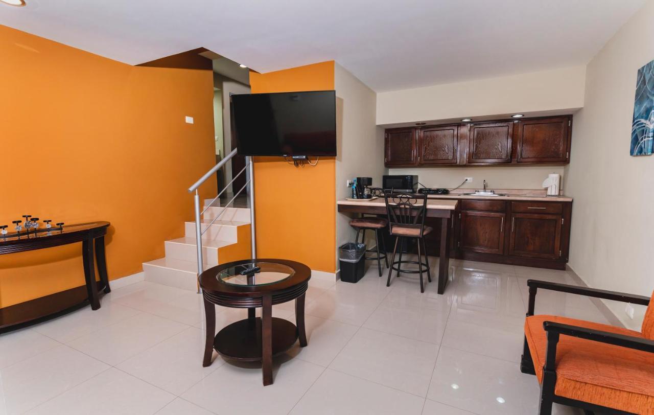 El Camino Hotel & Suites Heroica Caborca Bagian luar foto