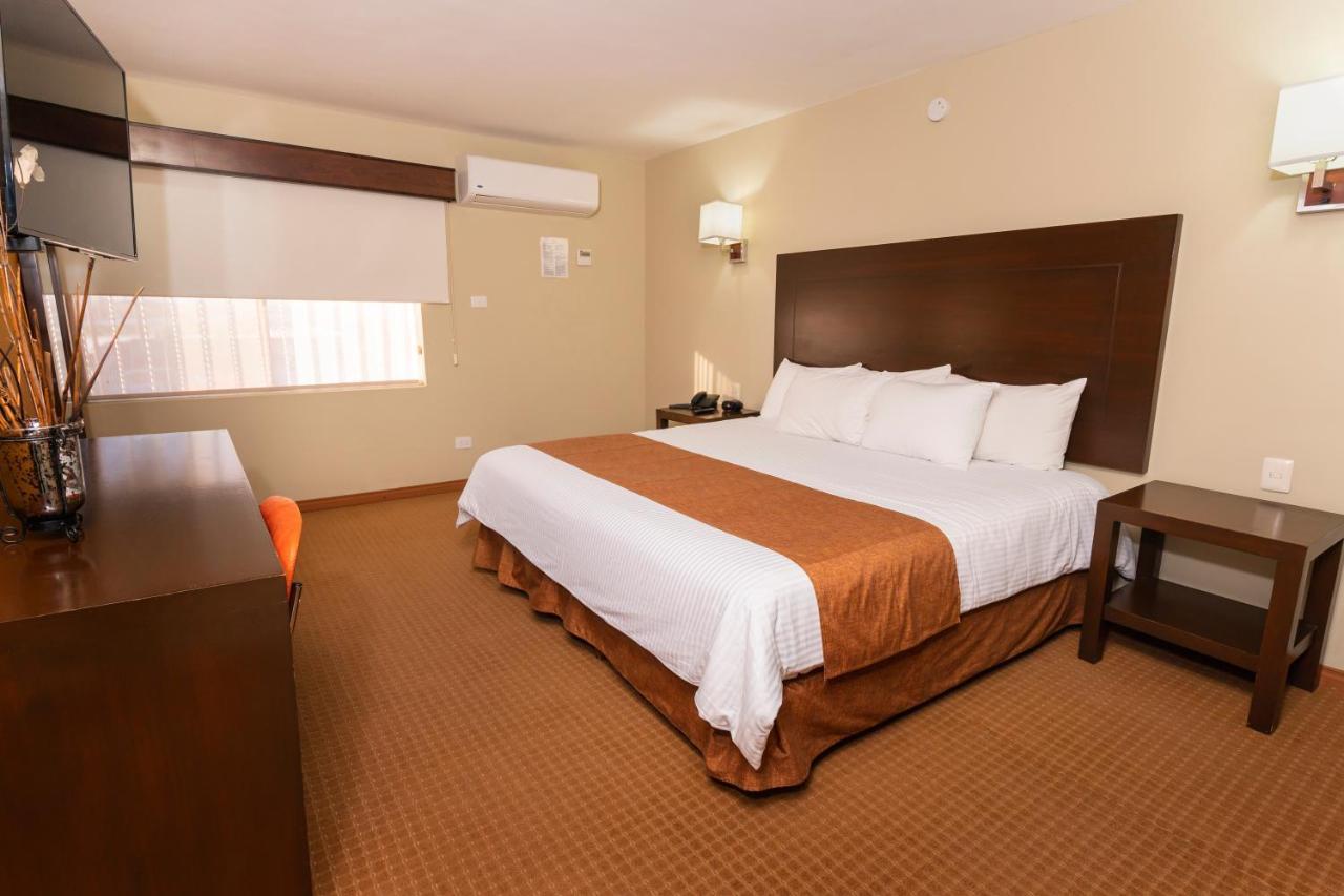 El Camino Hotel & Suites Heroica Caborca Bagian luar foto